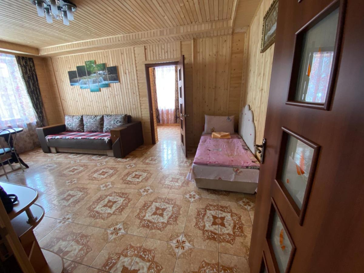 Vienna House Apartment Яремче Екстериор снимка